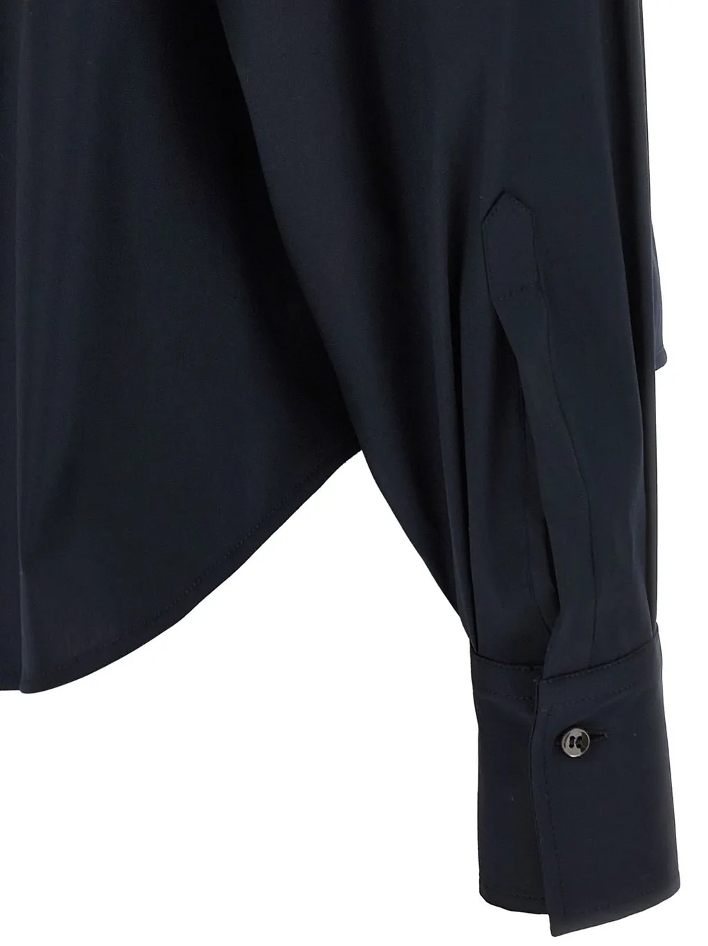 Long-Sleeved Buttoned Shirt