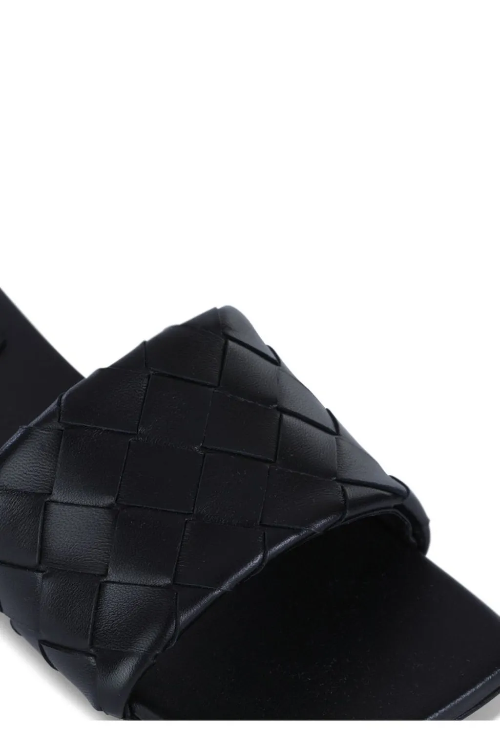 Parco Intrecciato Flat Sandals