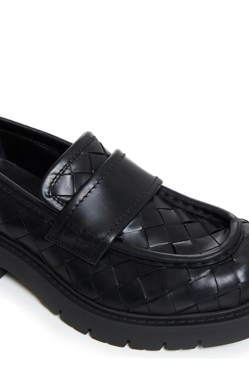 Intrecciato Moccasins