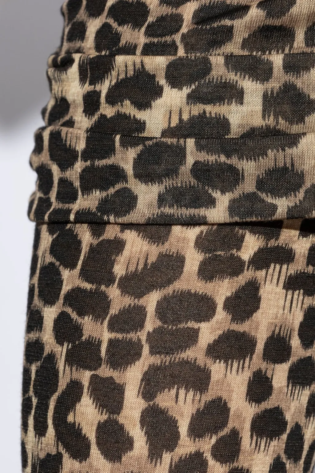 Chic Patterned Slim Pants