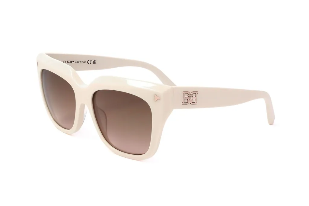 Cat-Eye Frame Sunglasses