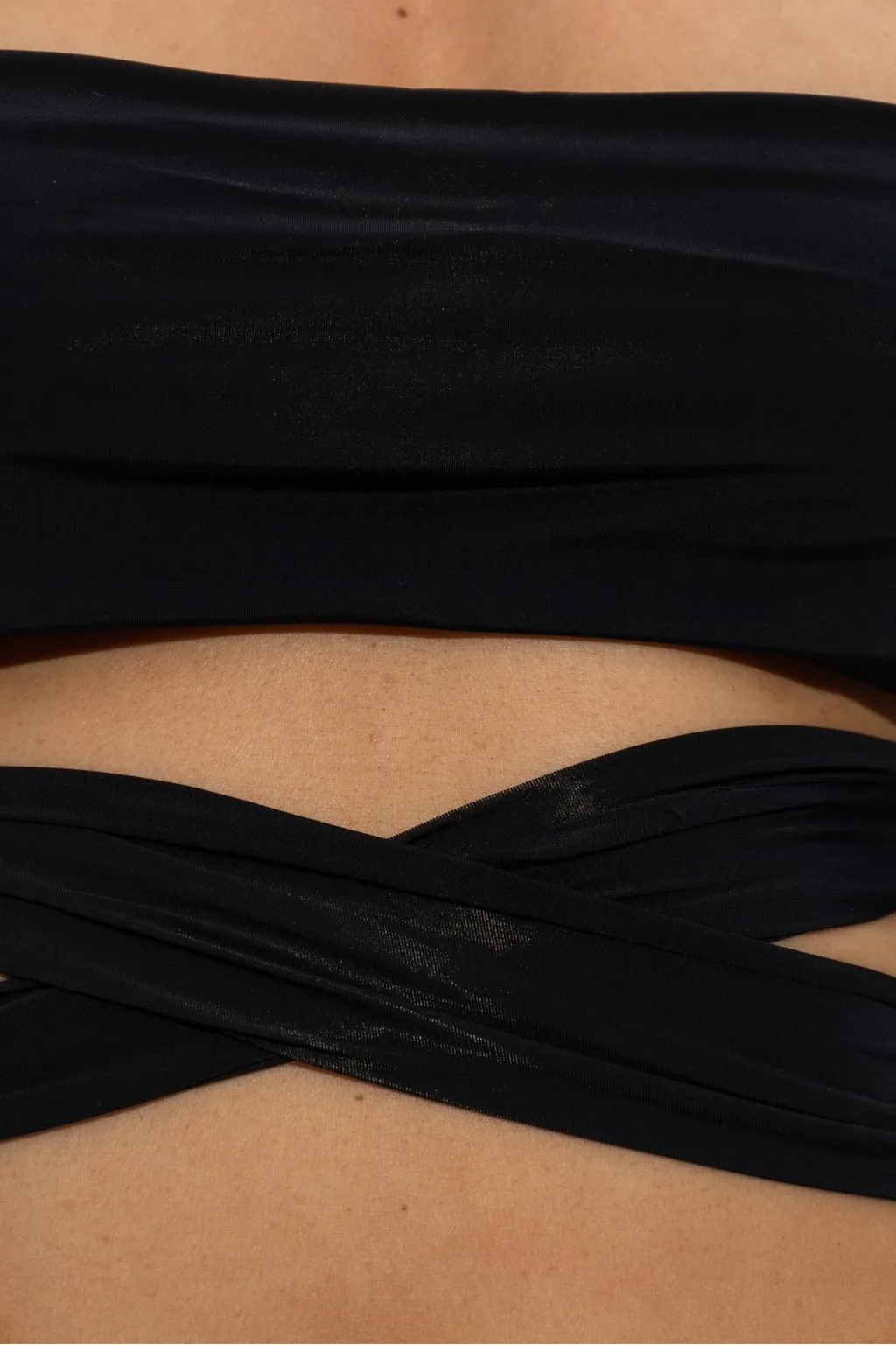 Cut Out Detailed Two Piece Swimsuit
