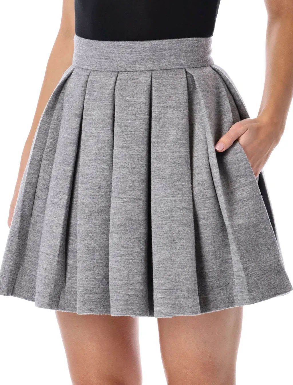 Short Pleated Knit Skirt