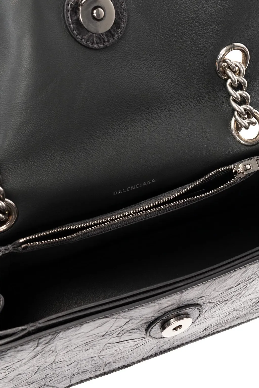 Crush Logo Plaque Chain Shoulder Bag