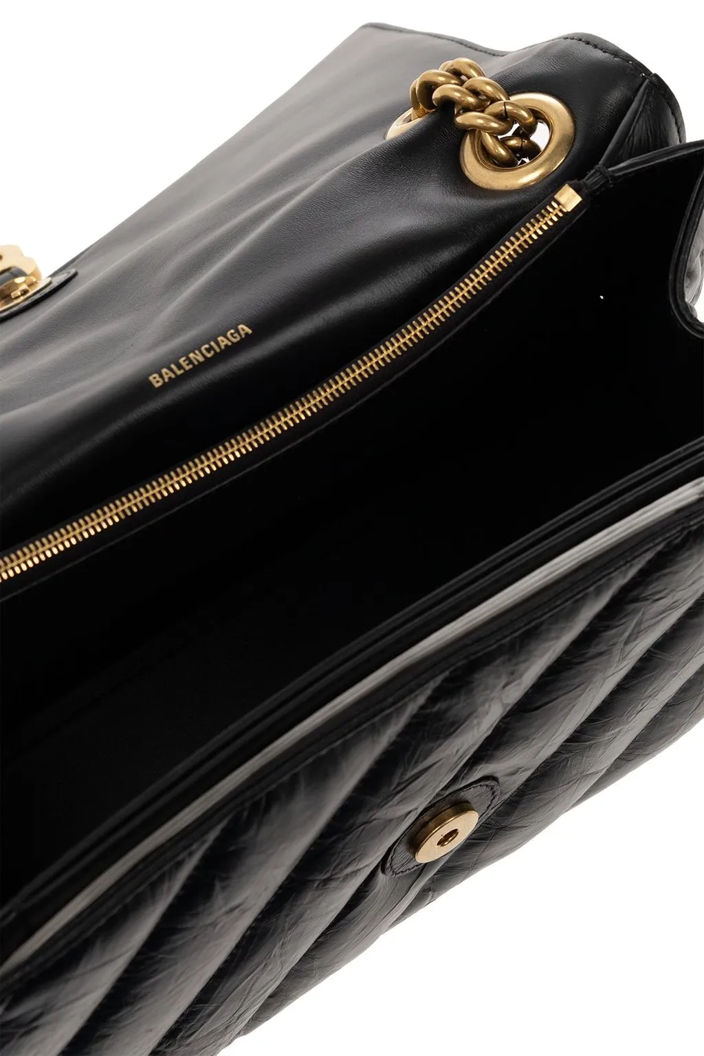 Crush Medium Shoulder Bag