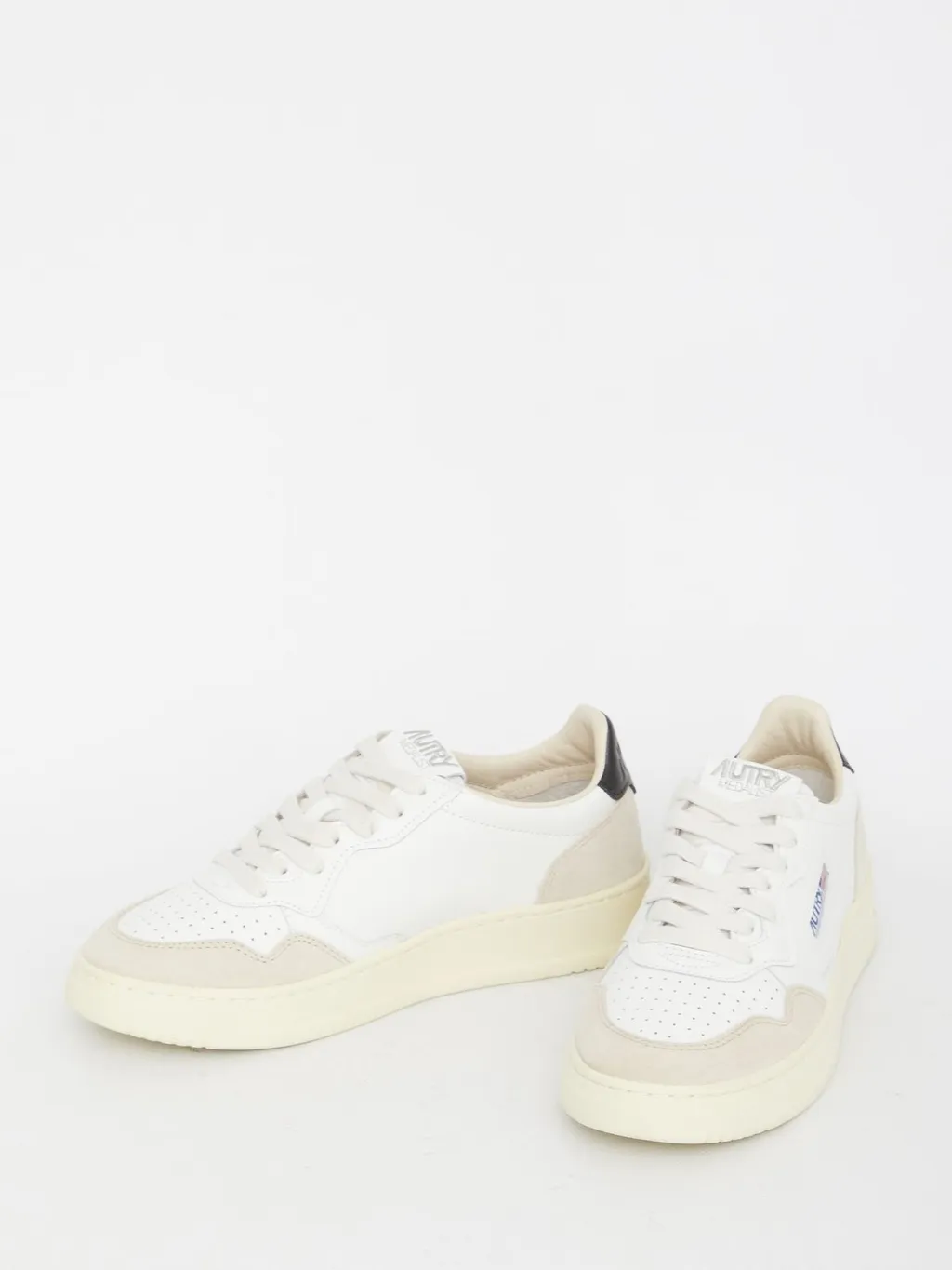 Medalist Low-Top Sneakers