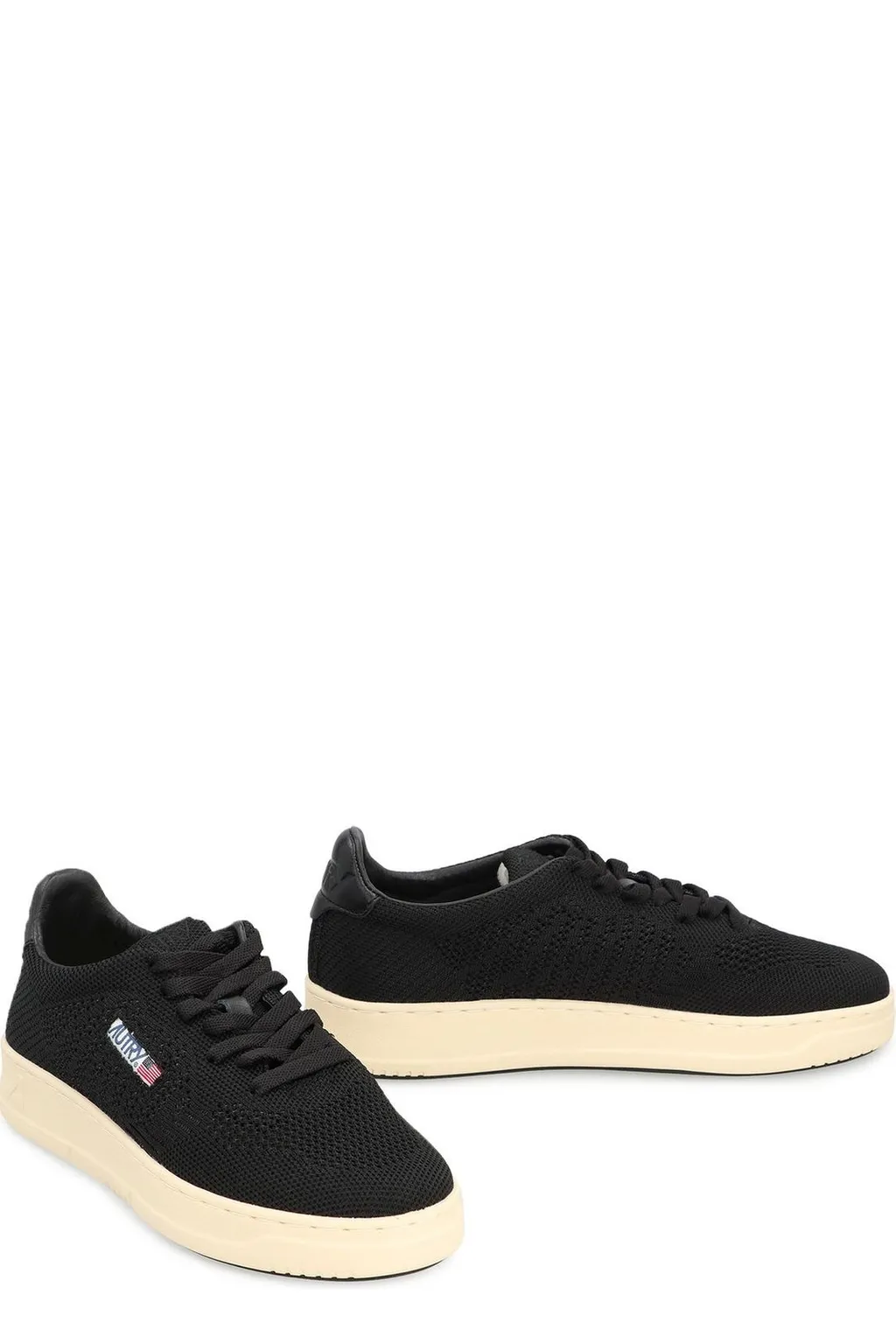 Easeknit Medalist Low Sneakers