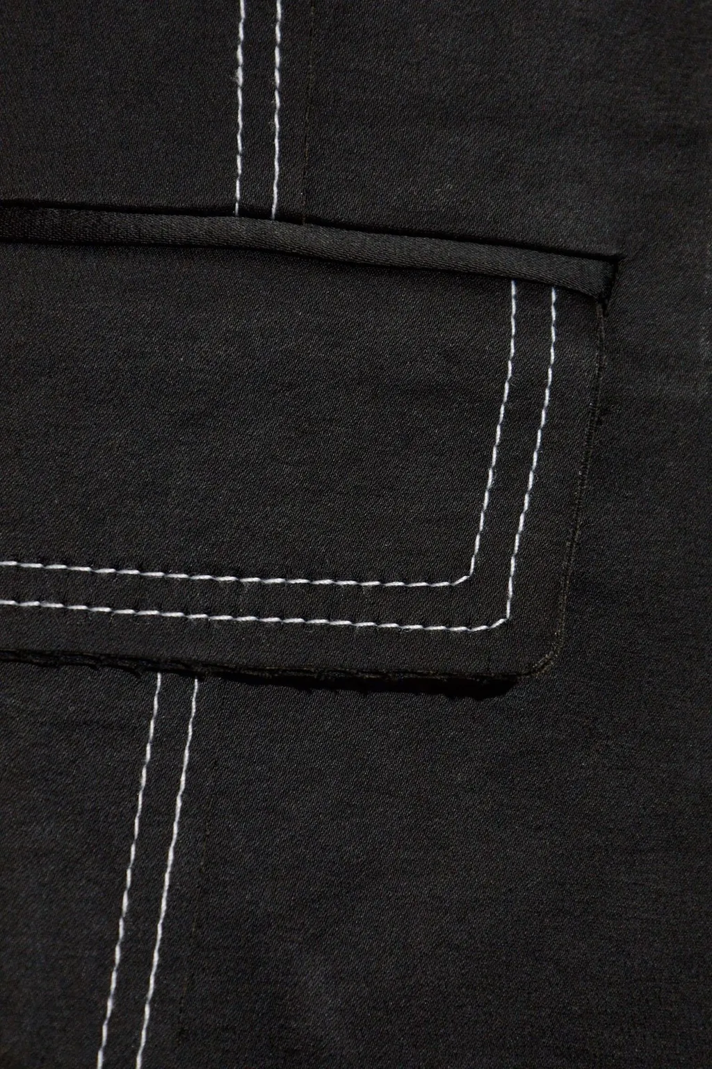 Luna Contrast-Stitch Blazer