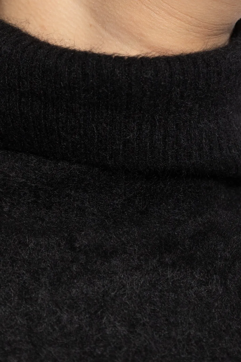 Classic Turtleneck Knitwear