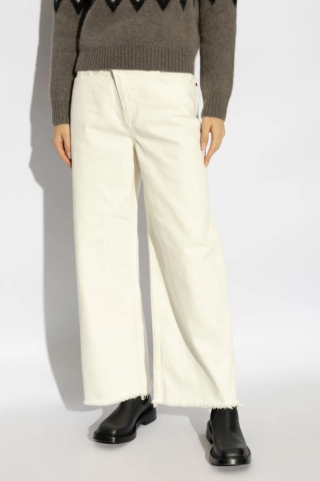 Wide Leg Frayed Hem Jeans