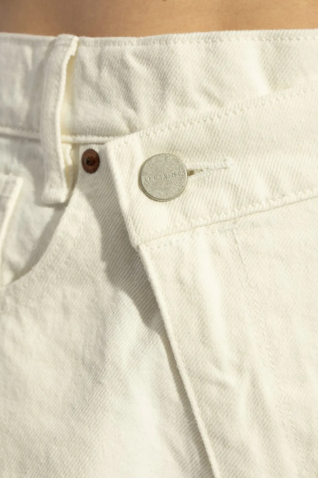 Wide Leg Frayed Hem Jeans