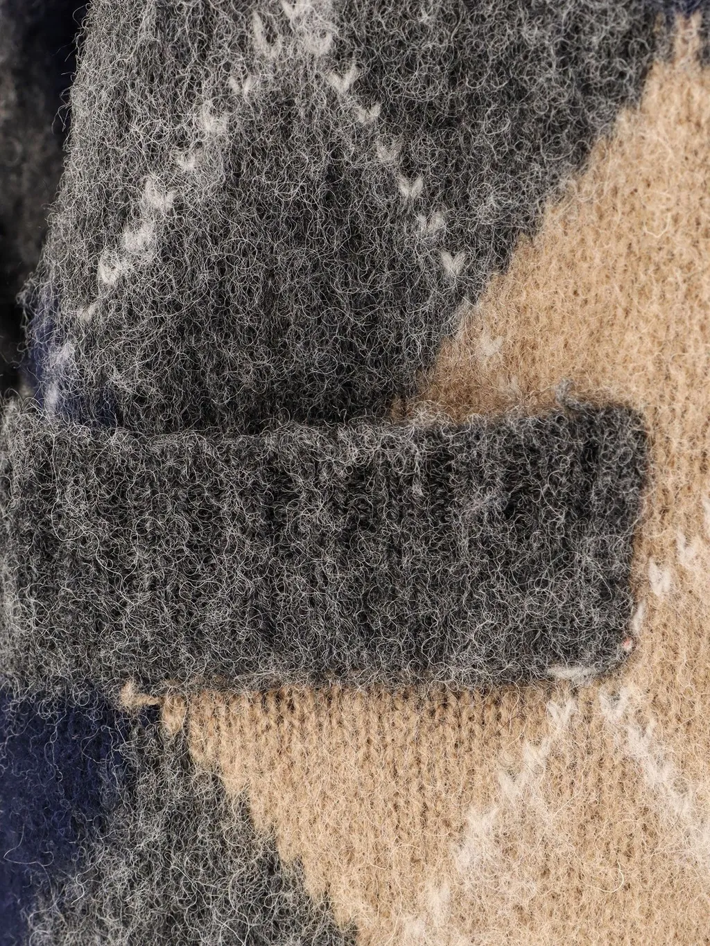 Check-Pattern V-Neck Cardigan