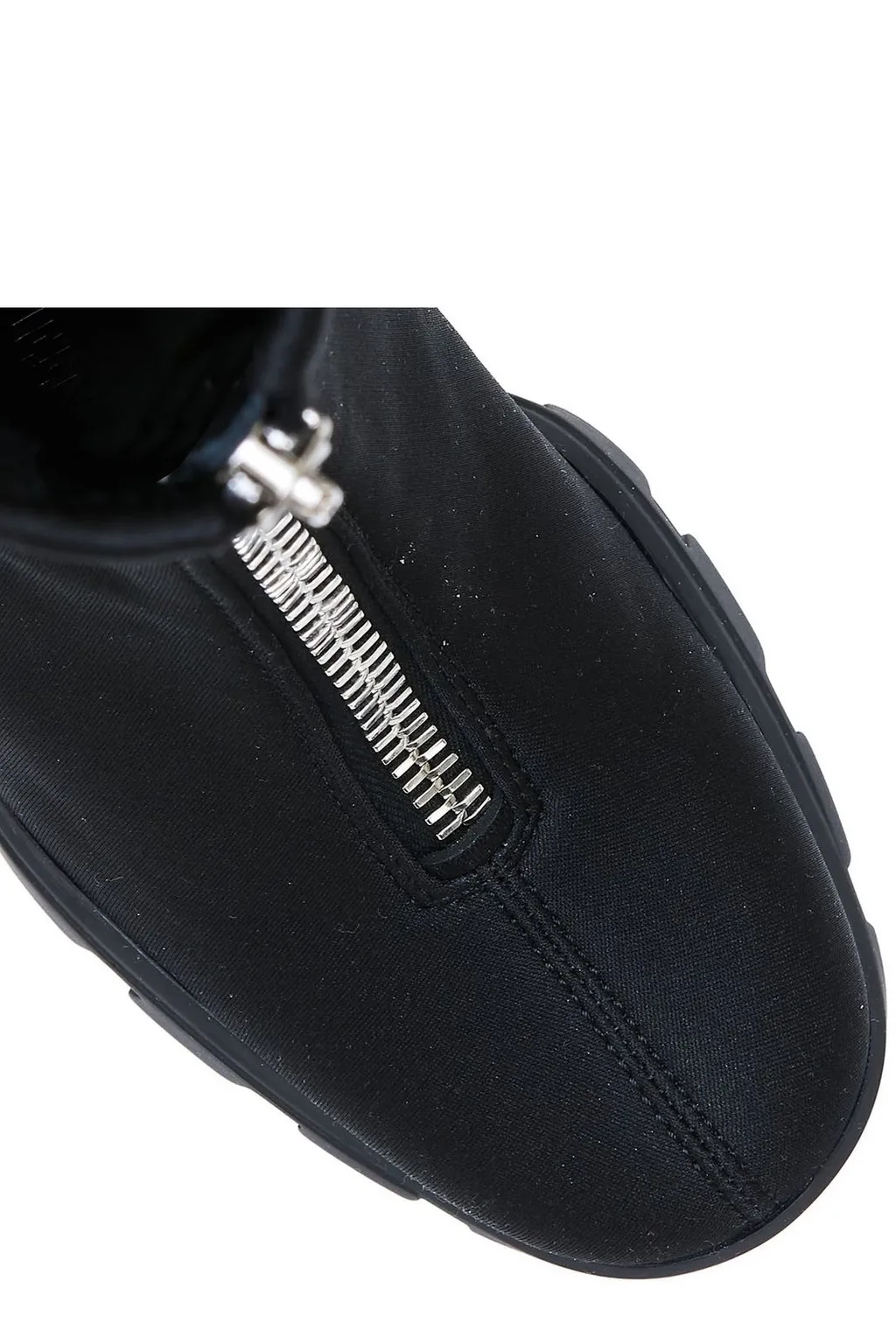 Slim Tread Zipped Boots