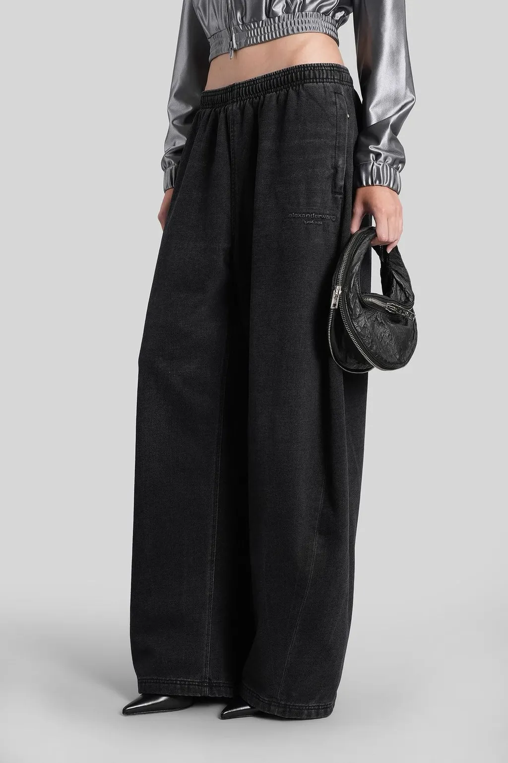 Mid-Rise Wide Leg Jeans