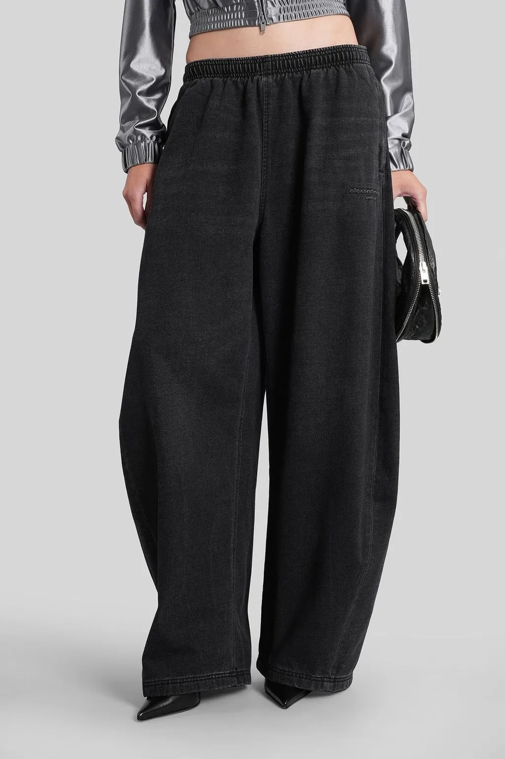 Mid-Rise Wide Leg Jeans