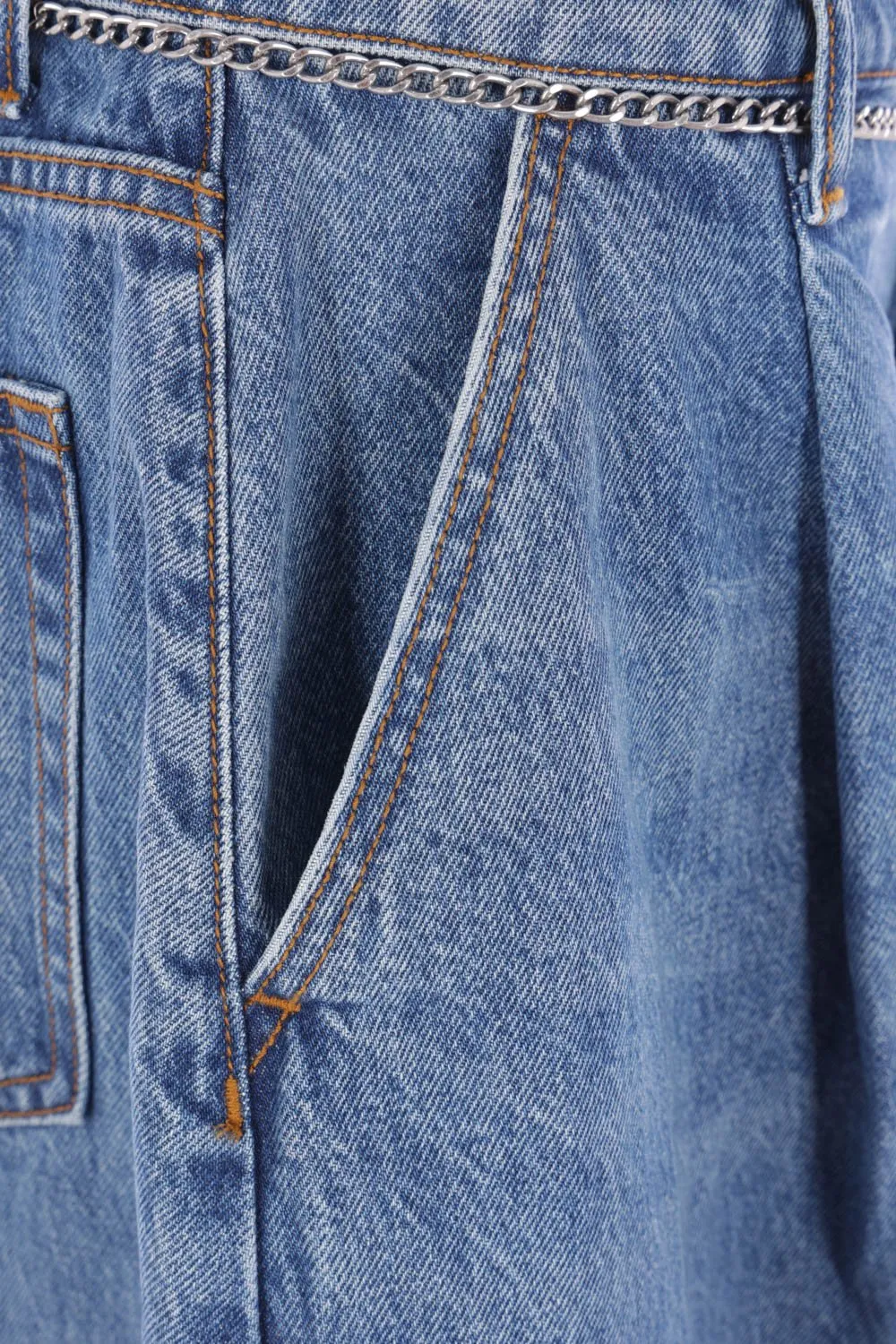 Oversized Chain Detailed Pleated Jeans