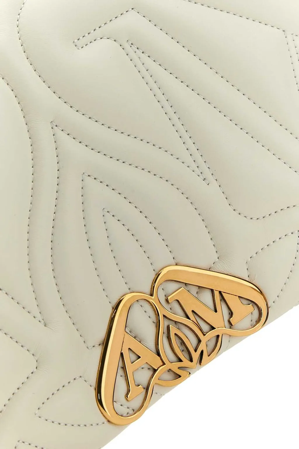 The Seal Chain-Linked Shoulder Bag