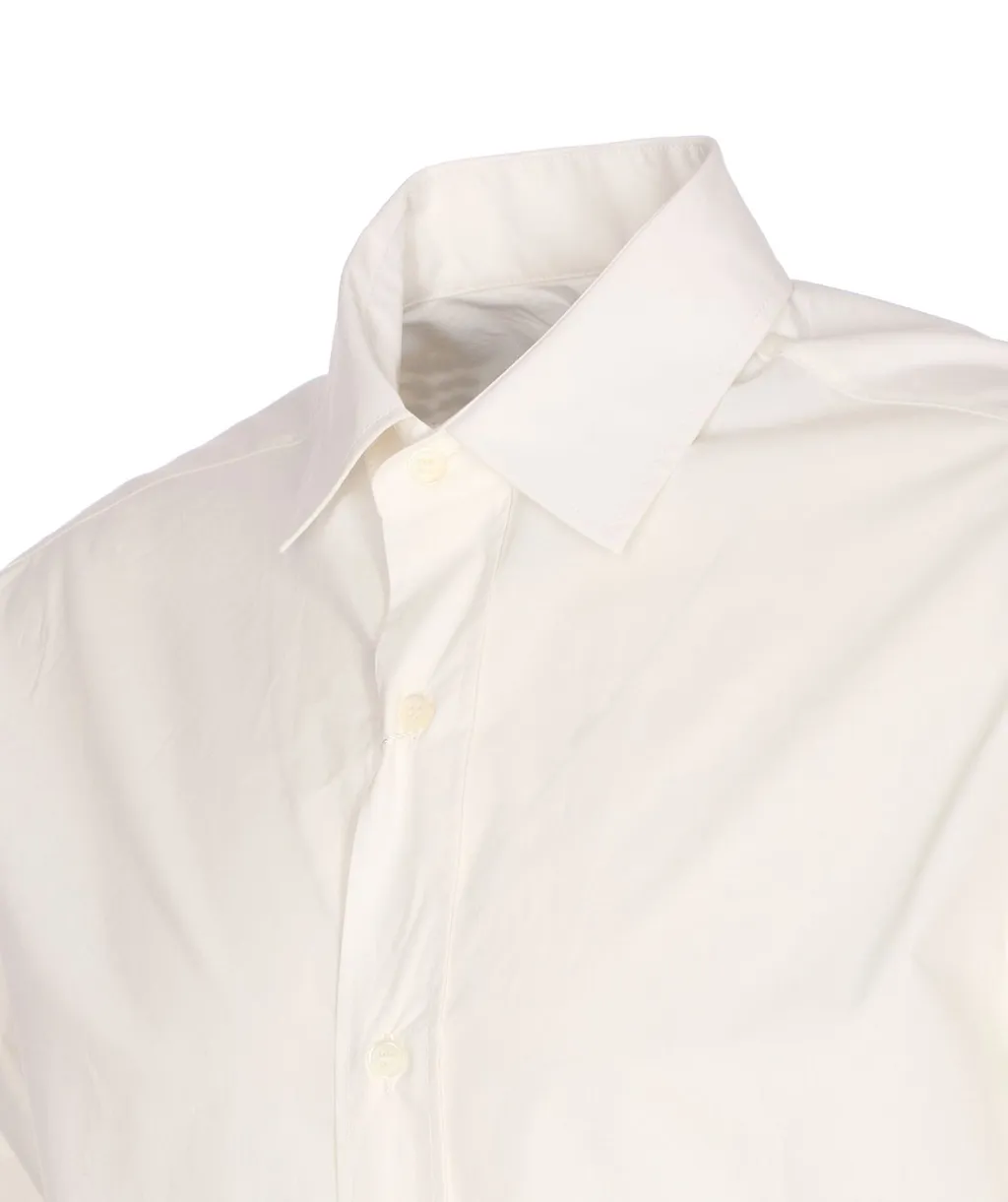 Long-Sleeved Buttoned Shirt