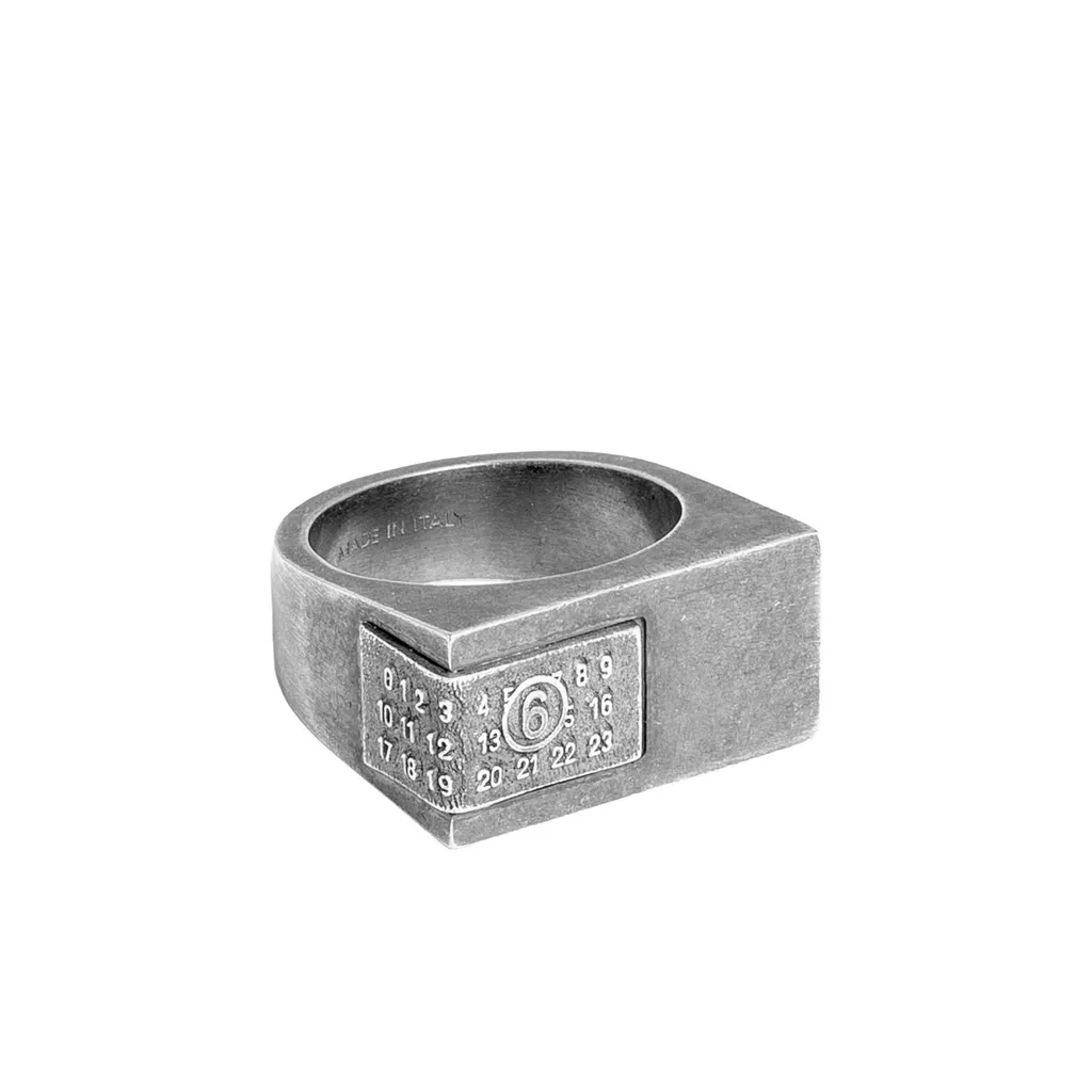Logo Engraved Numbers-Motif Ring