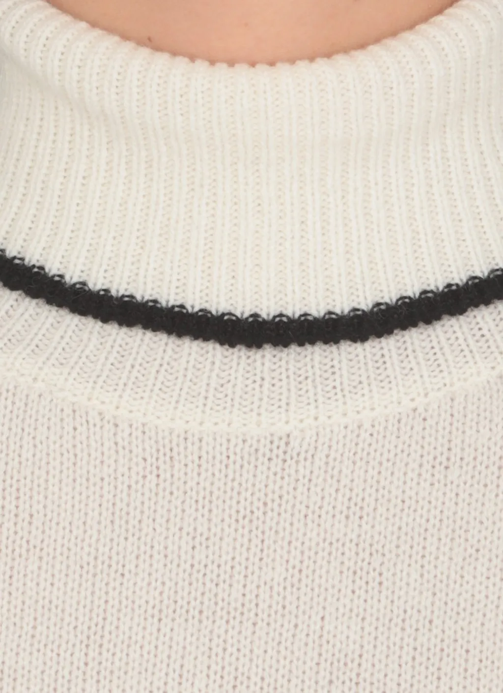 High Neck Long-Sleeved Jumper