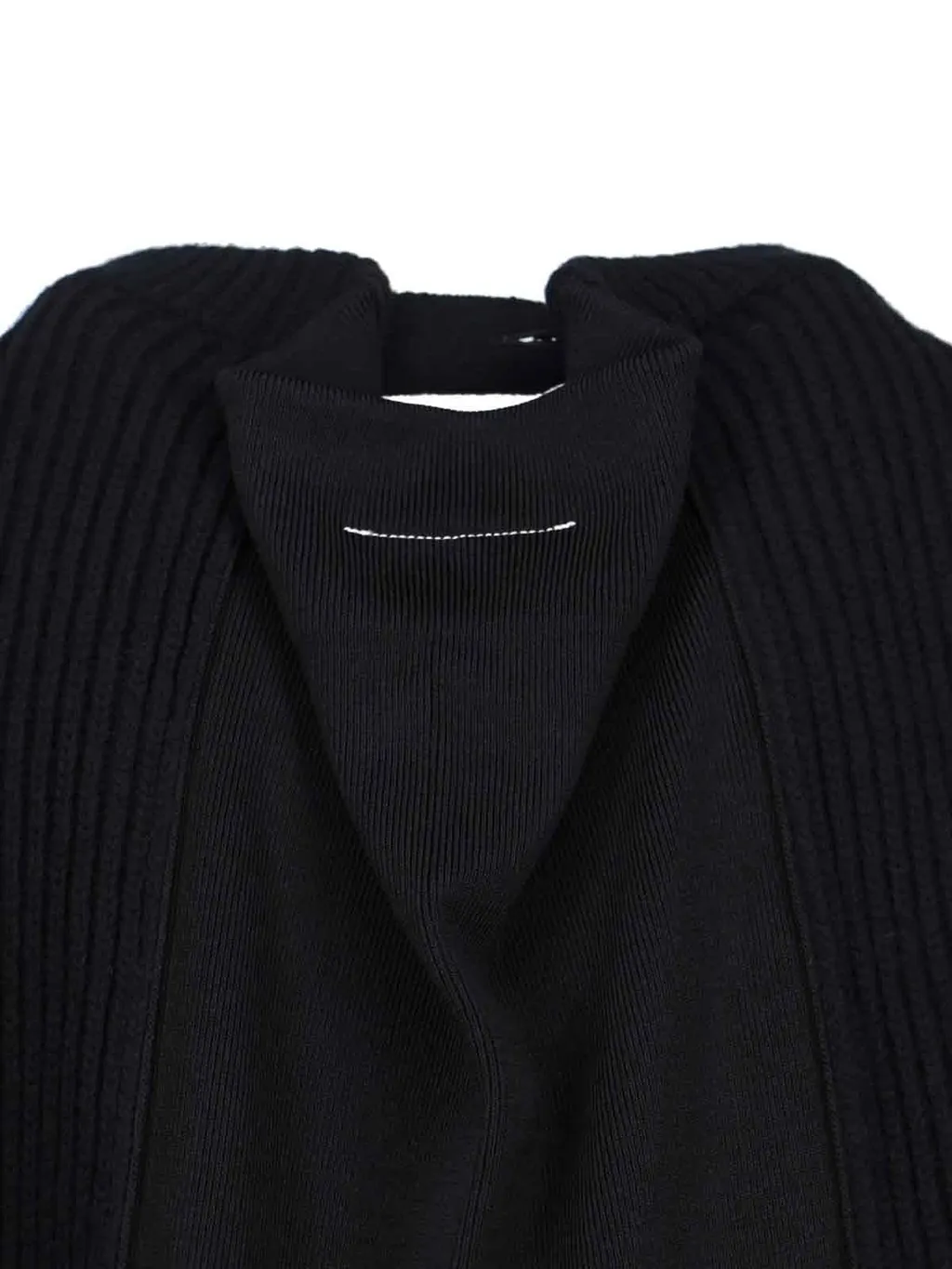 Long-Sleeved Crewneck Jumper