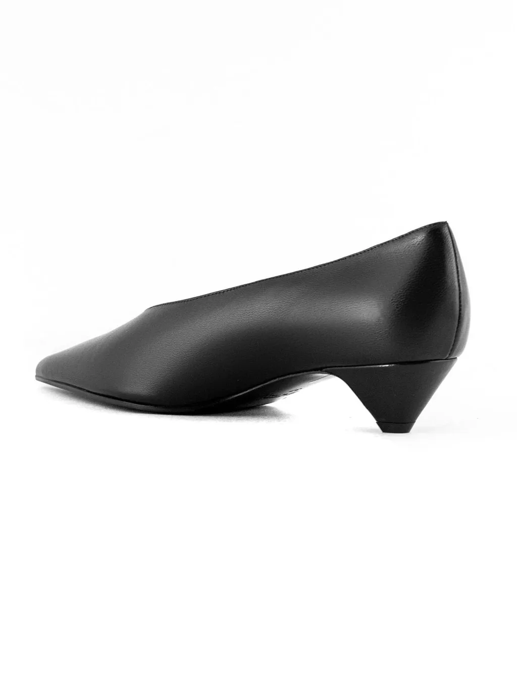 Pointed Toe Kitten Heel Pumps