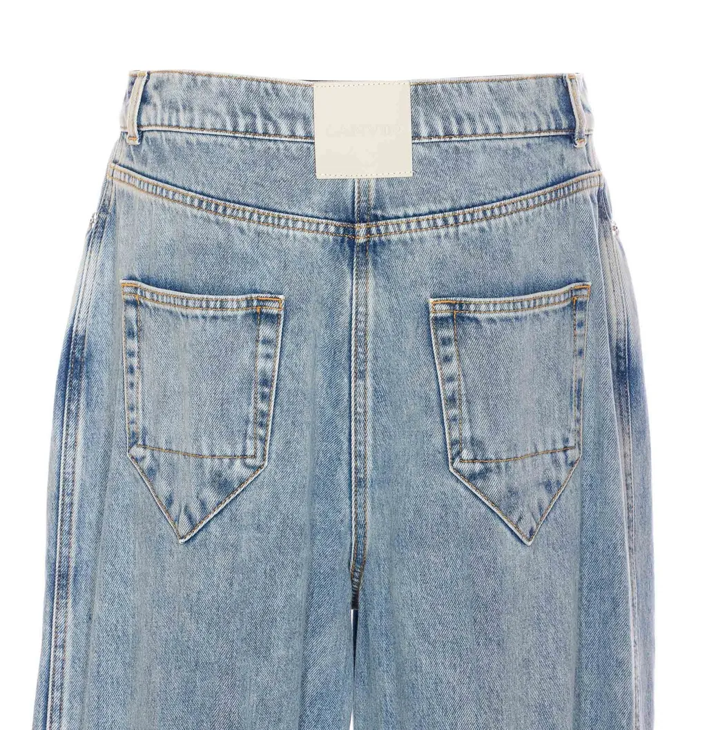 Wide-Leg Jeans