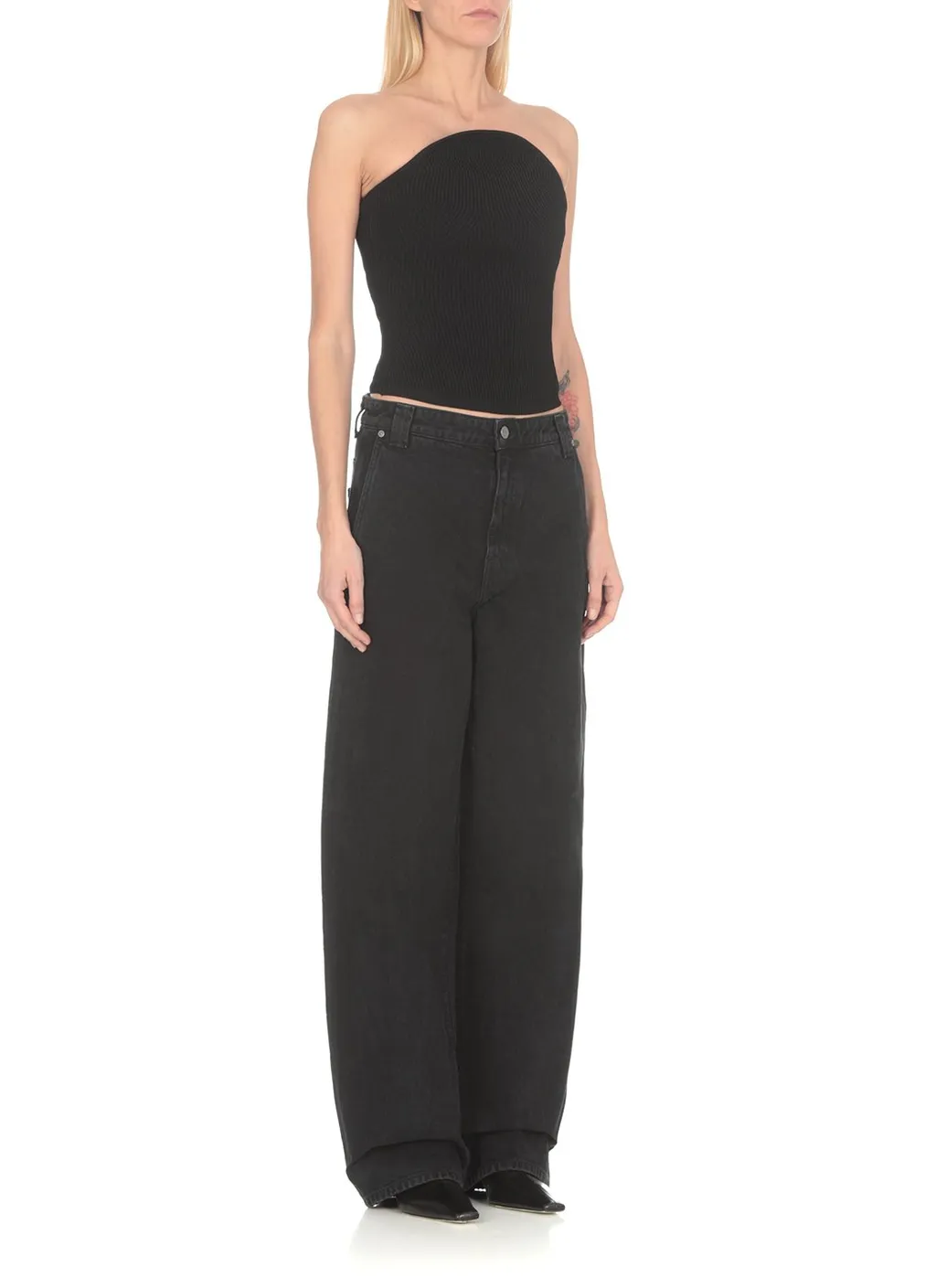 Wide-Leg Jeans
