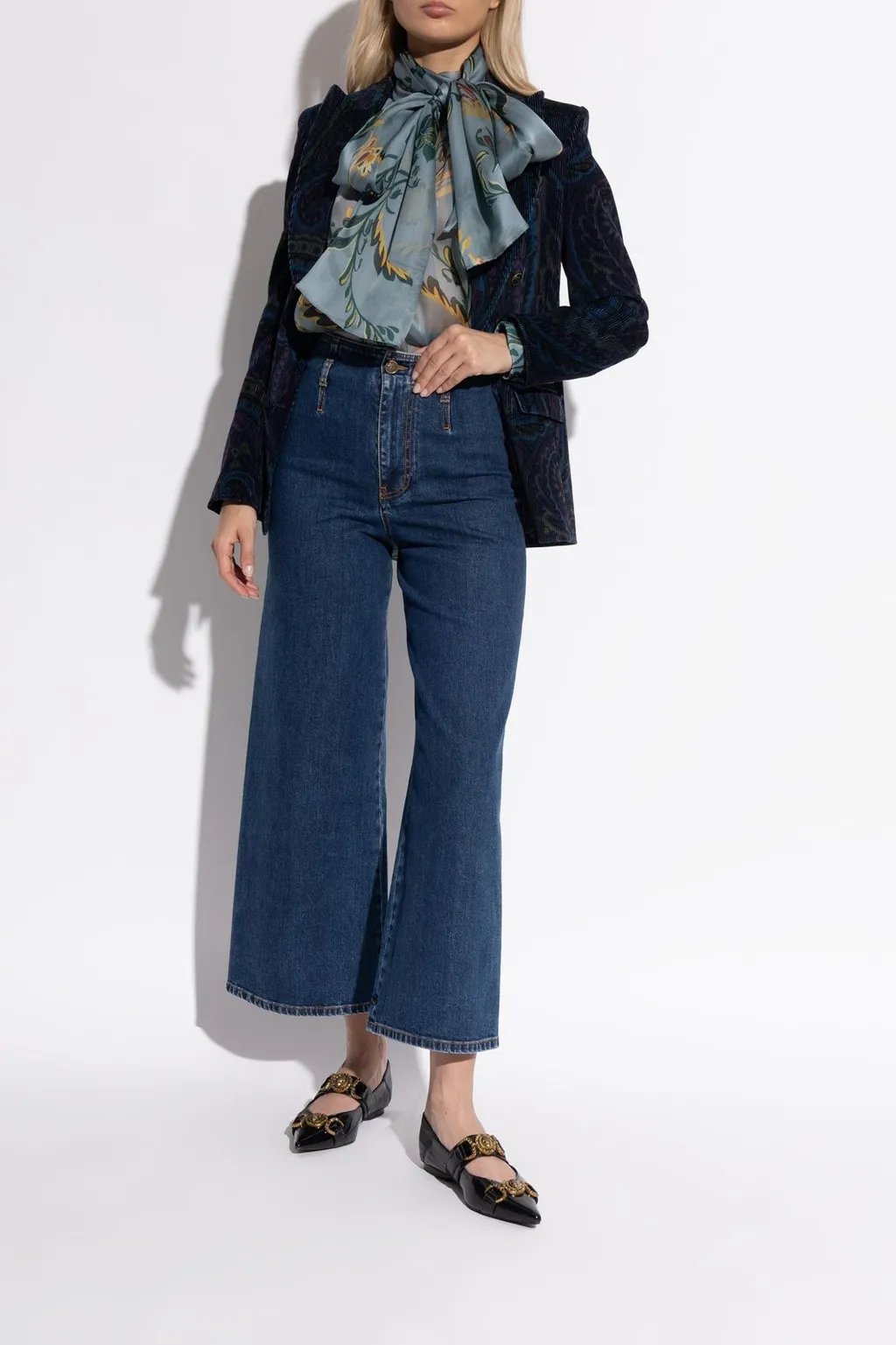 Ballet Flats With Medusa Hardware