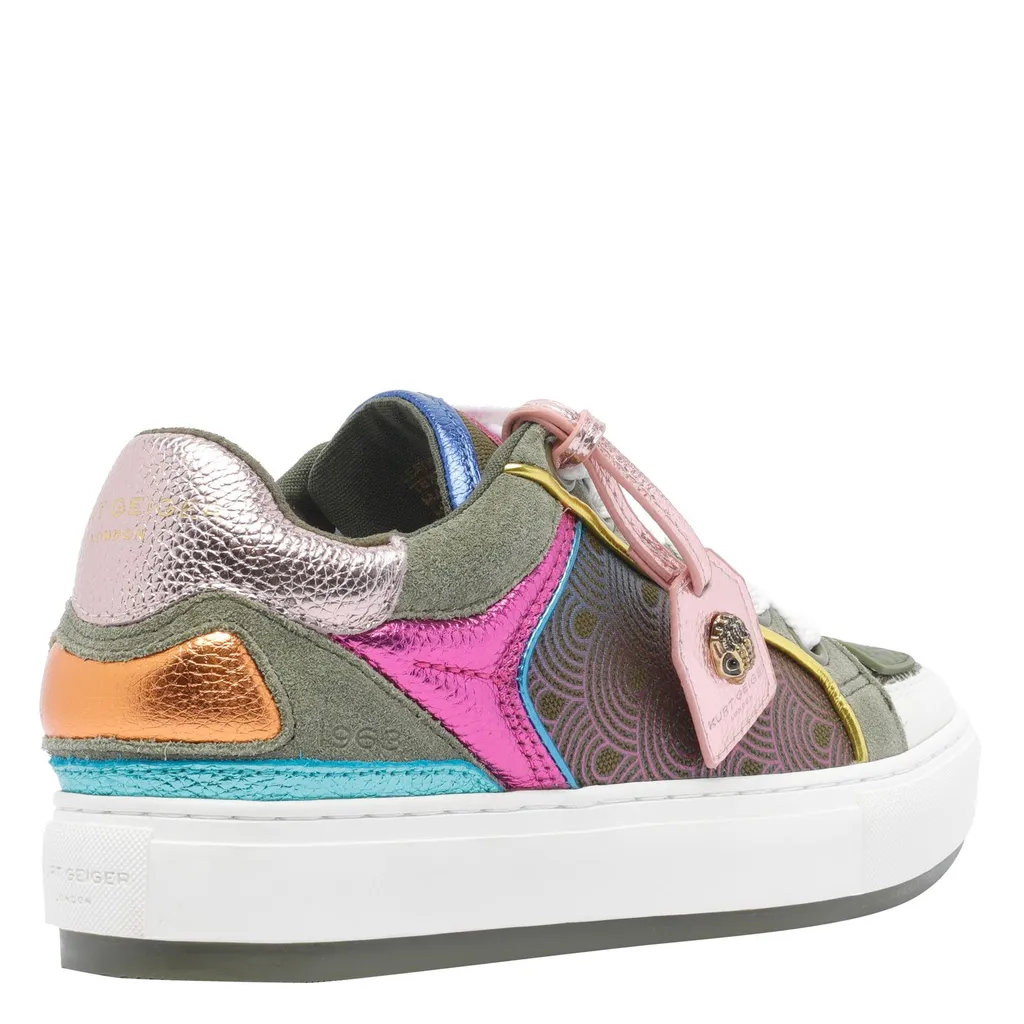 Low-Top Sneakers