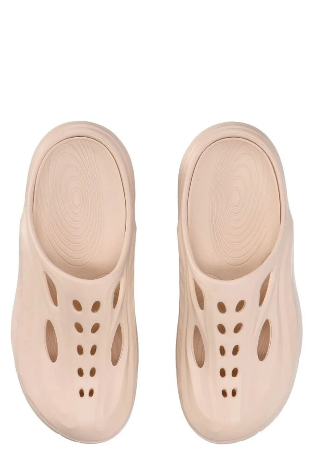 Hole Detail Clogs