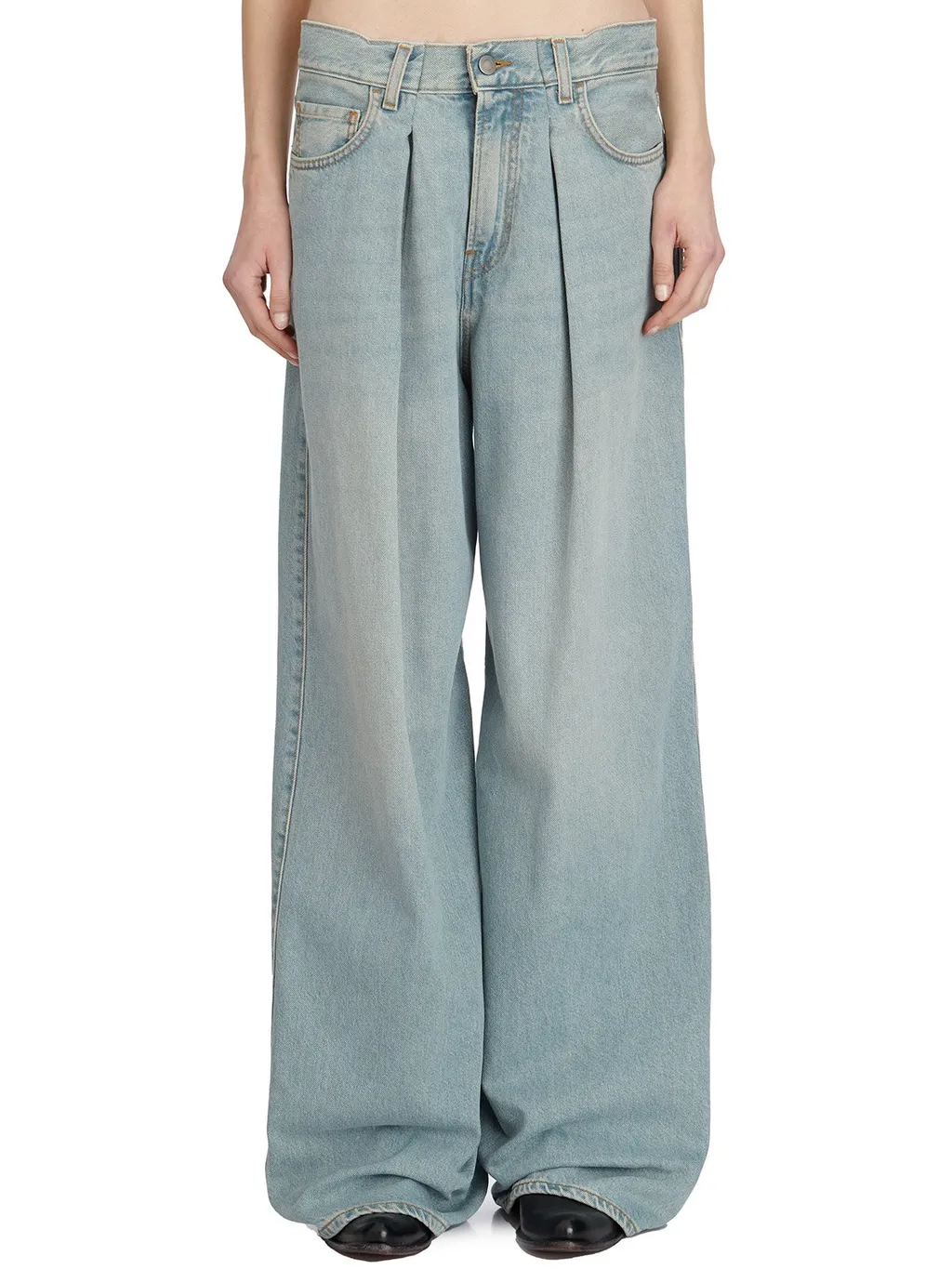 Wide-Leg Pleated Jeans