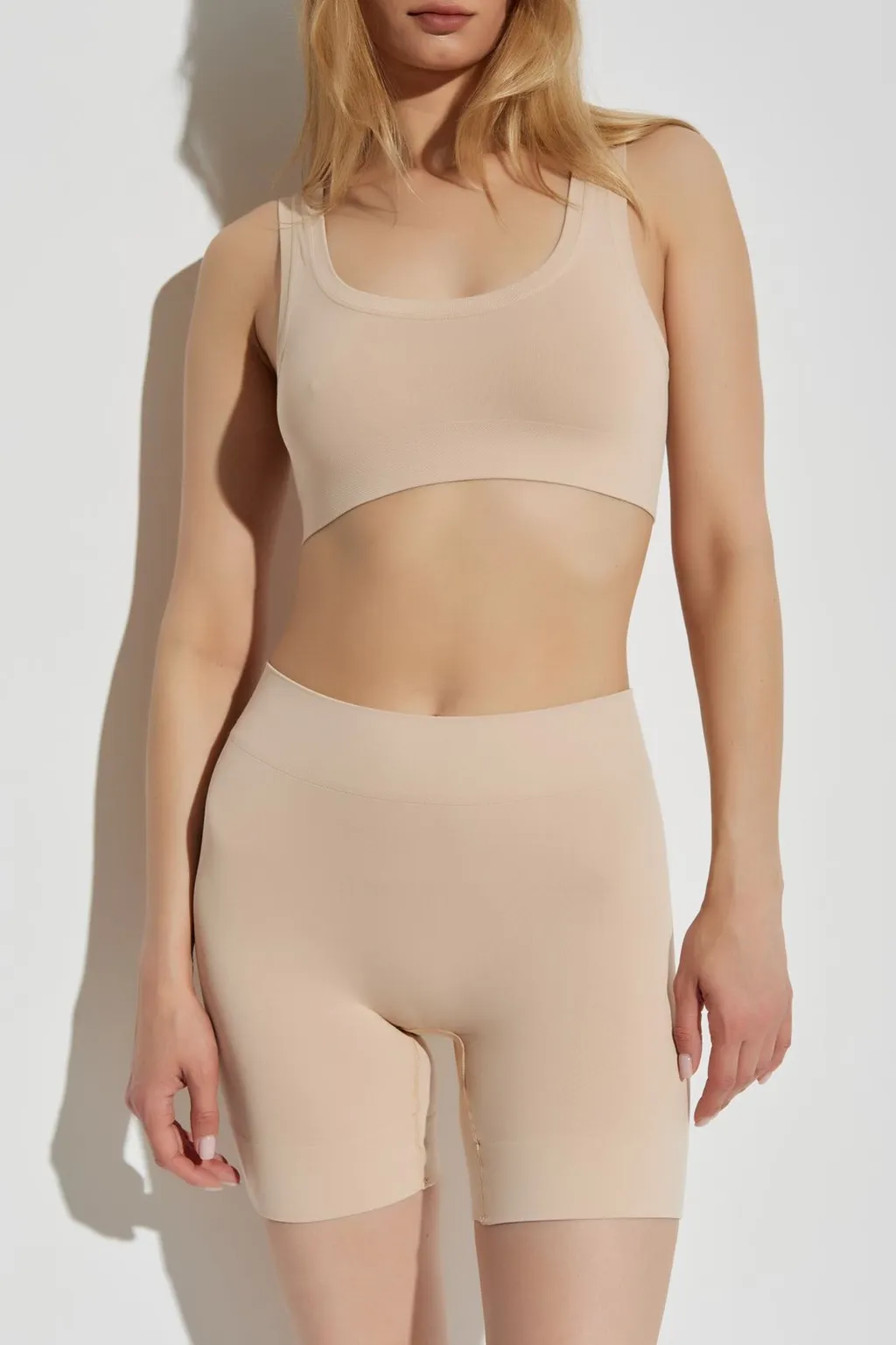 Seamless Scoop Neck Bra
