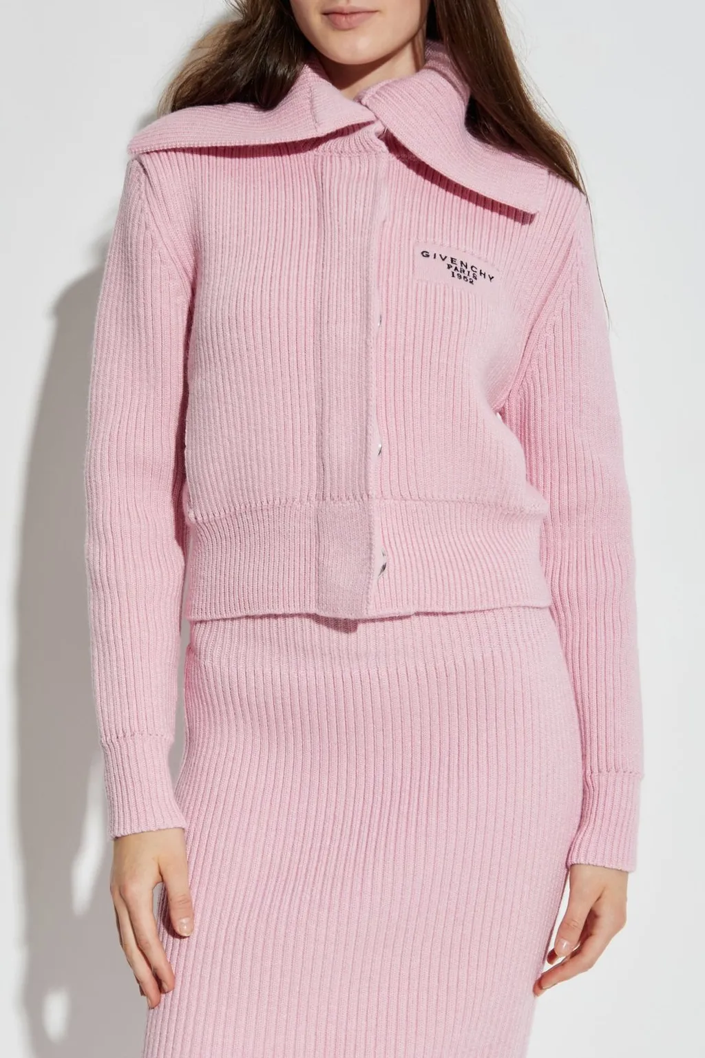 Ribbed Knit Cardigan With Oversized Collar