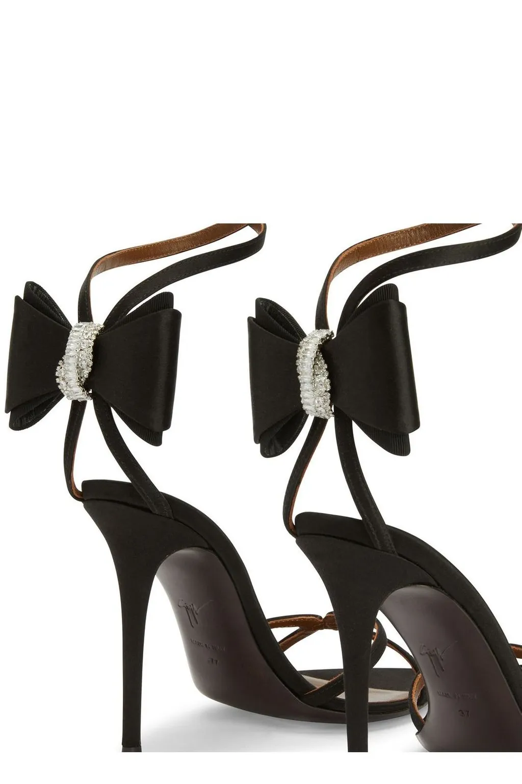 Strappy Sandals With Bow Detail