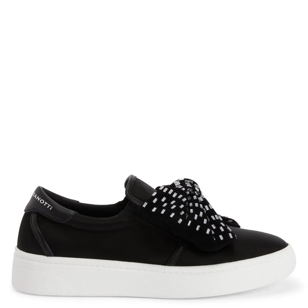 Sneakers With Bow Detail