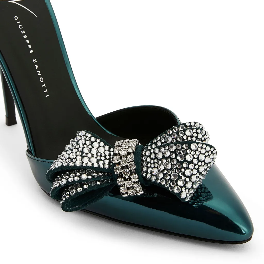 D Ankle Strap Pumps