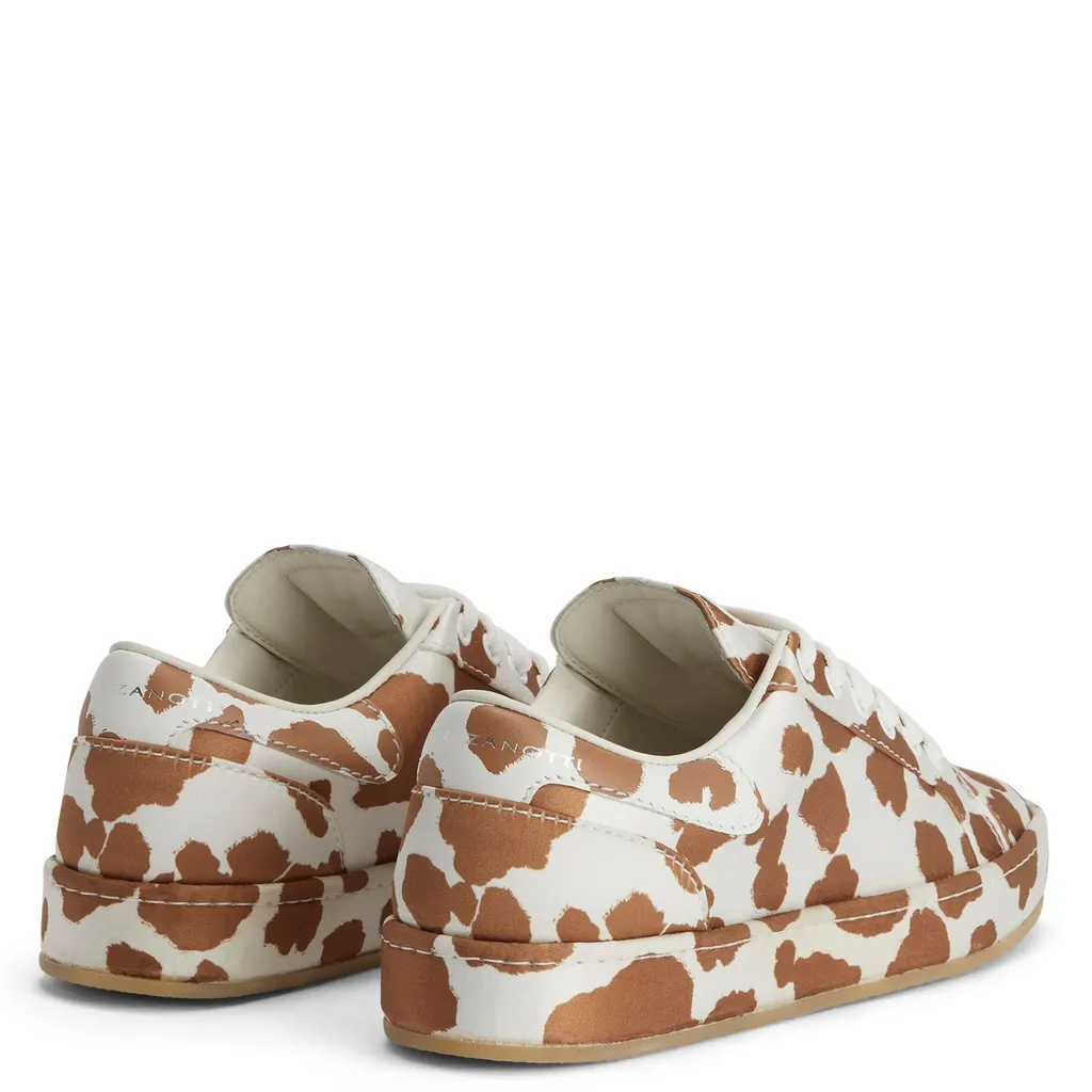 Low-Top Sneakers