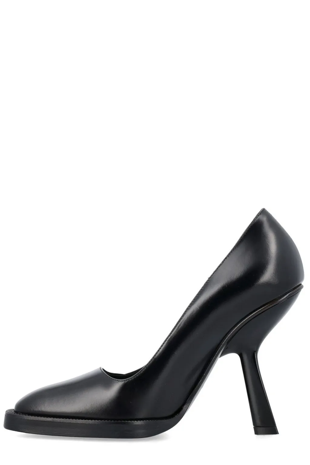 Pointed-Toe Pumps With Sculpted Heel