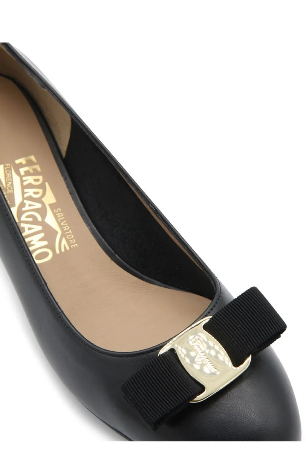 Vara Bow Pumps