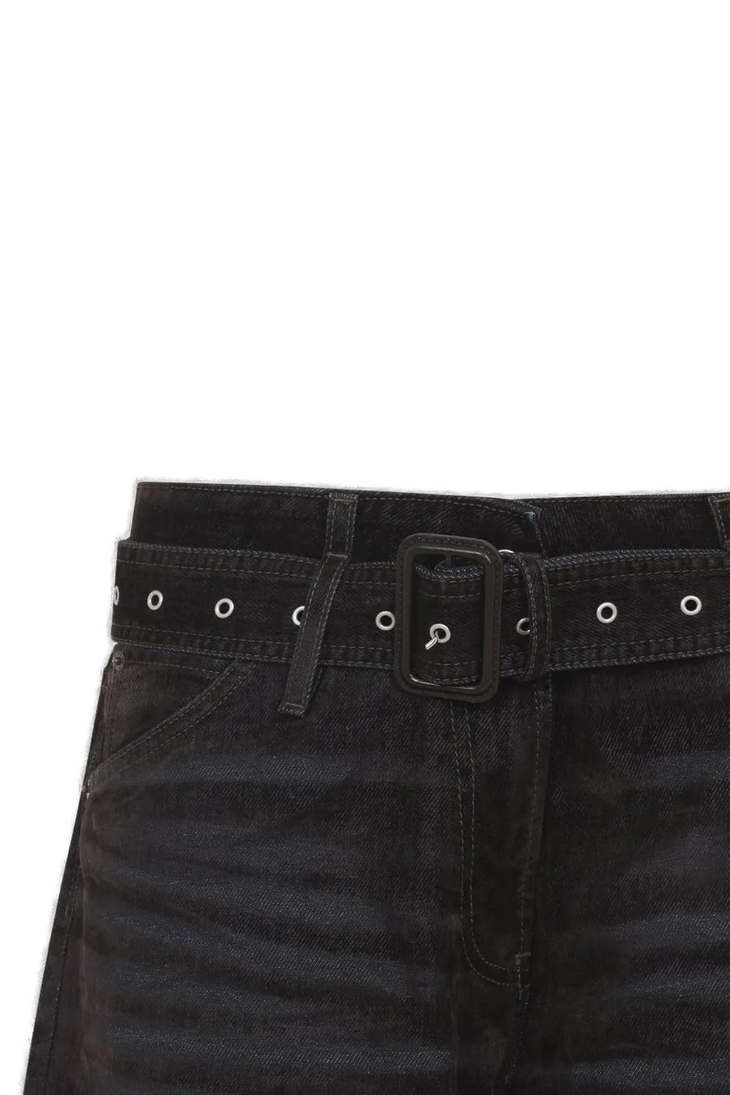 Wide-Leg Jeans With Belt