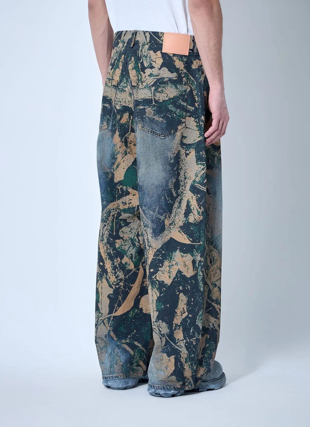 Wide Leg Jeans