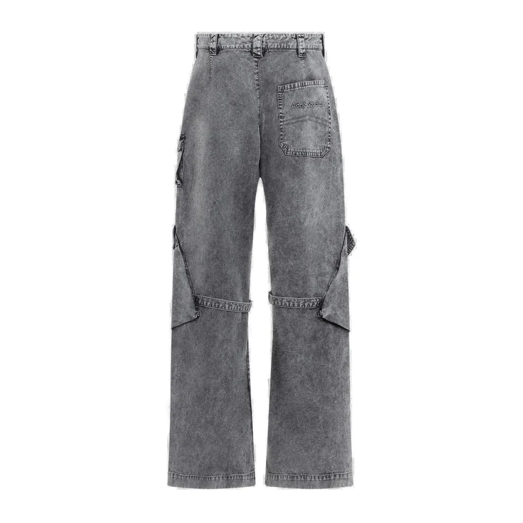 Wide-Leg Cargo Jeans