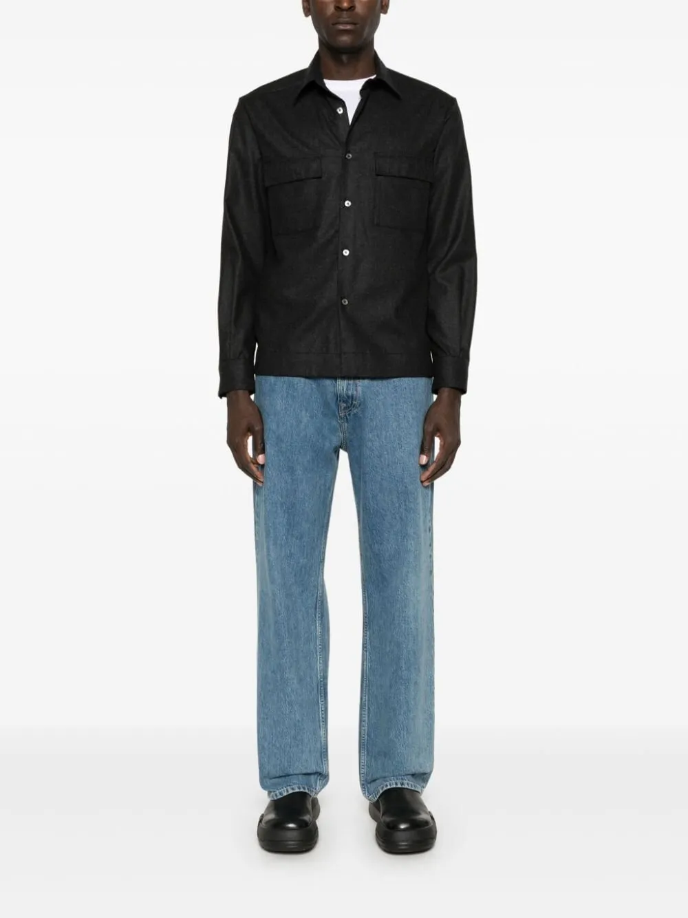 Button-Up Shirt With Two Chest Pockets