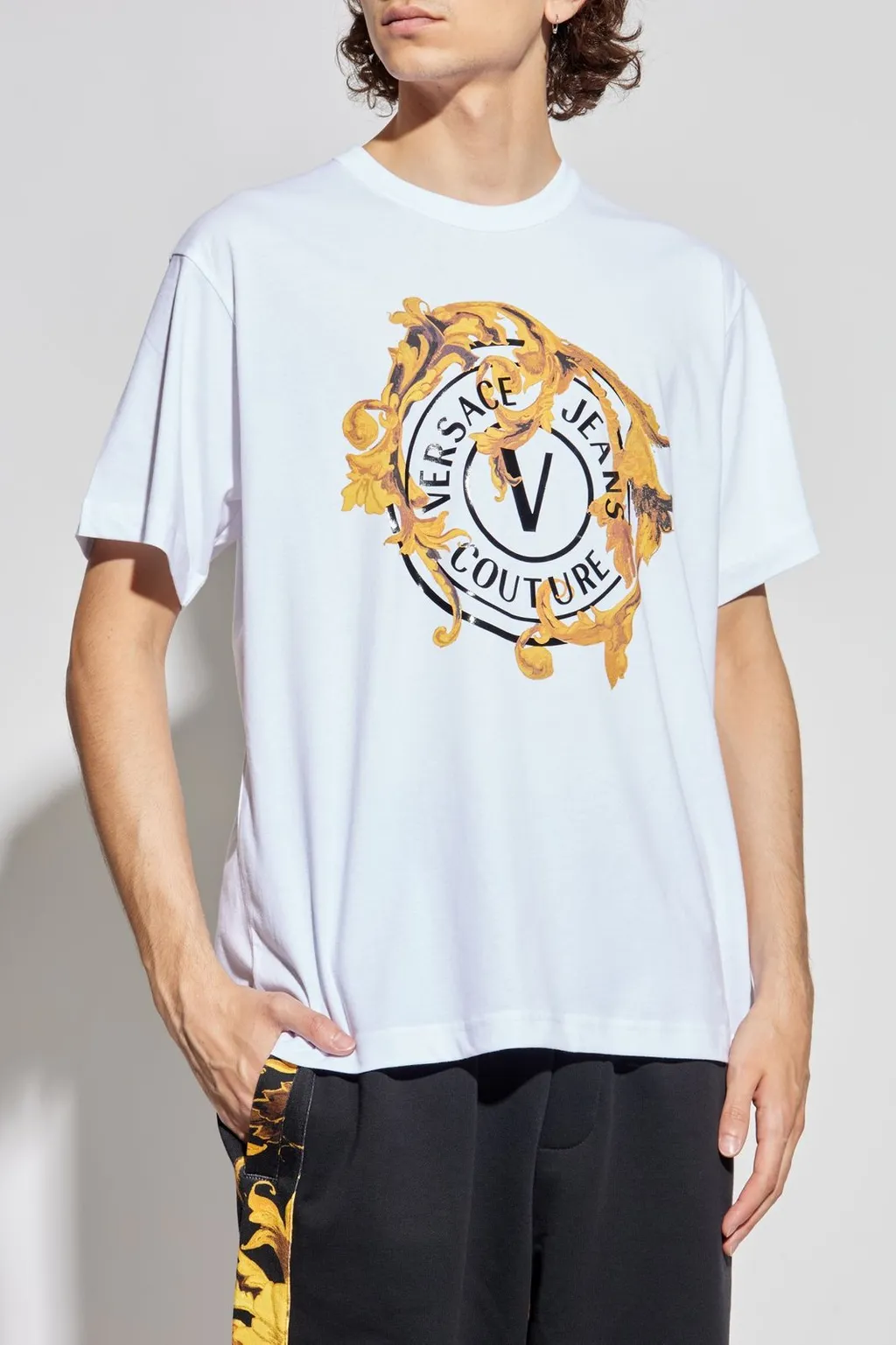 T-Shirt With Baroque Print