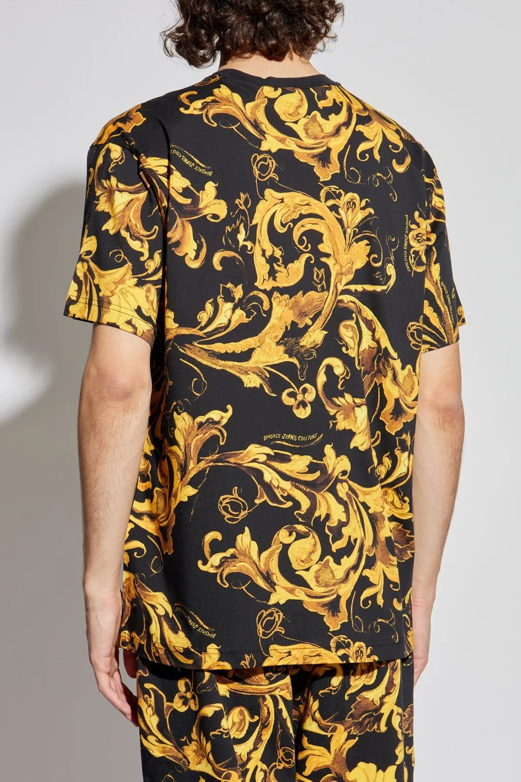 T-Shirt With Baroque Print