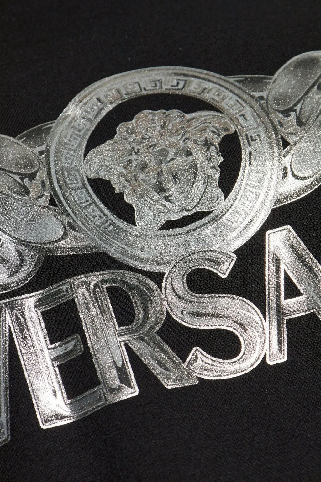 Medusa Chain Print T-Shirt