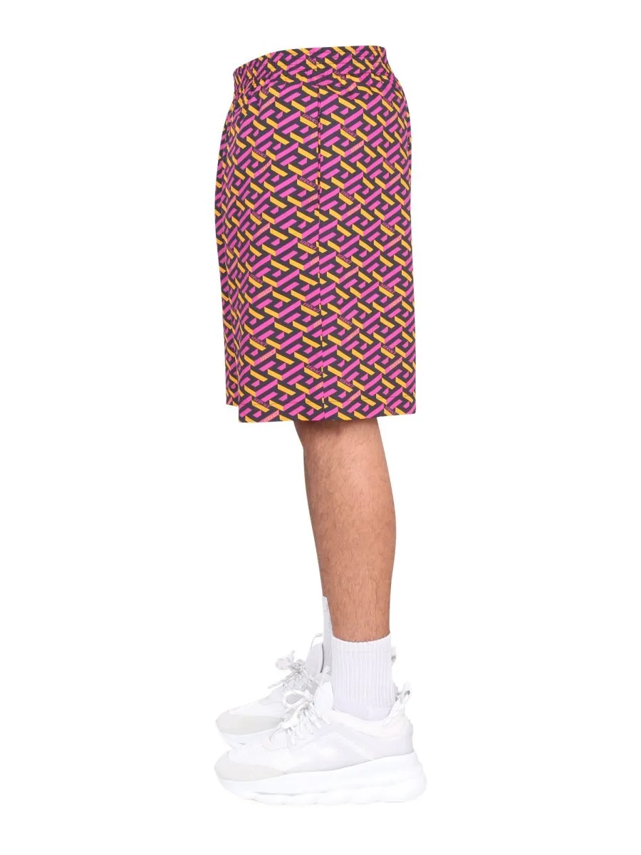 Medusa Chain Print Shorts