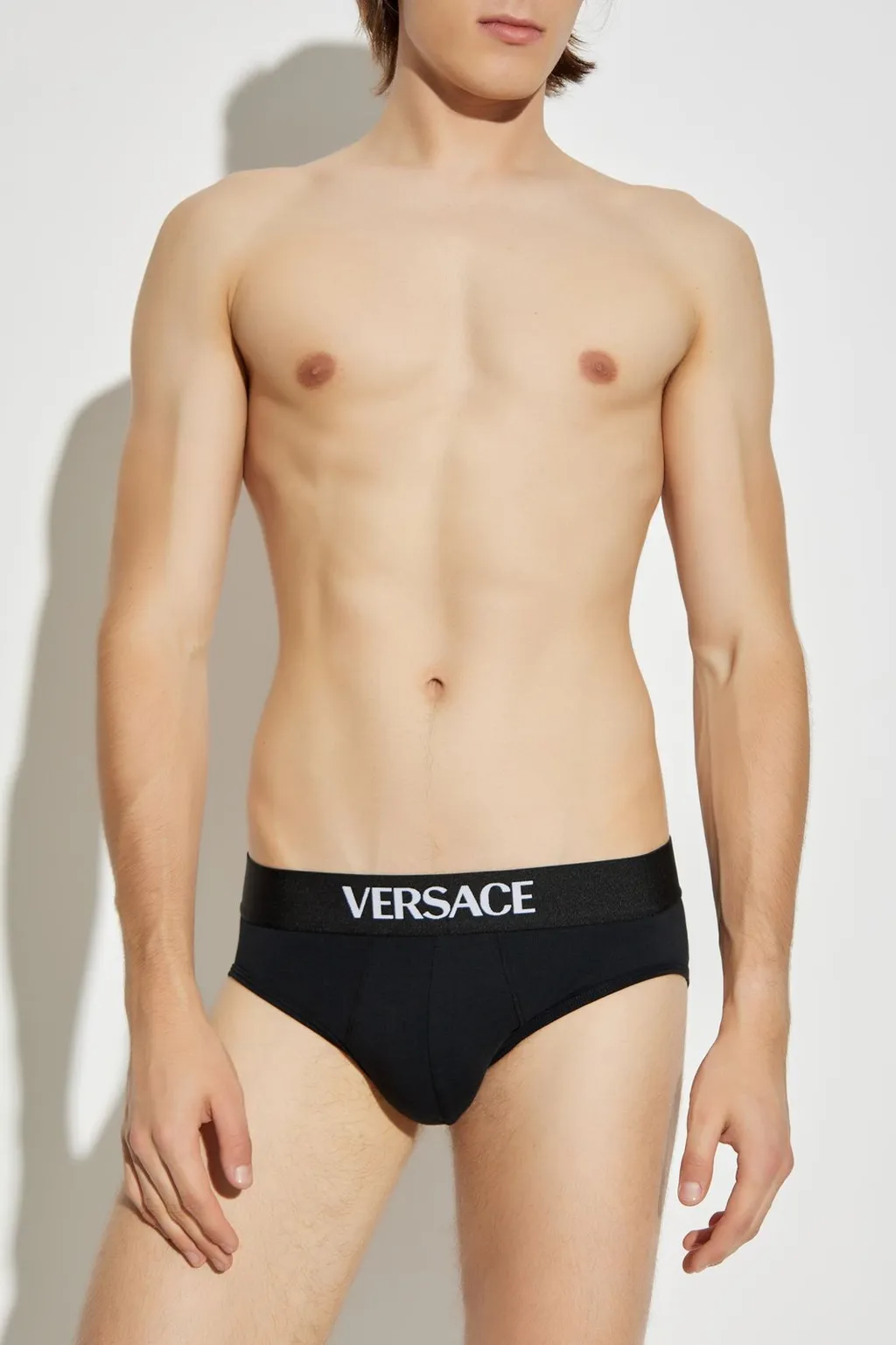 Logo Briefs