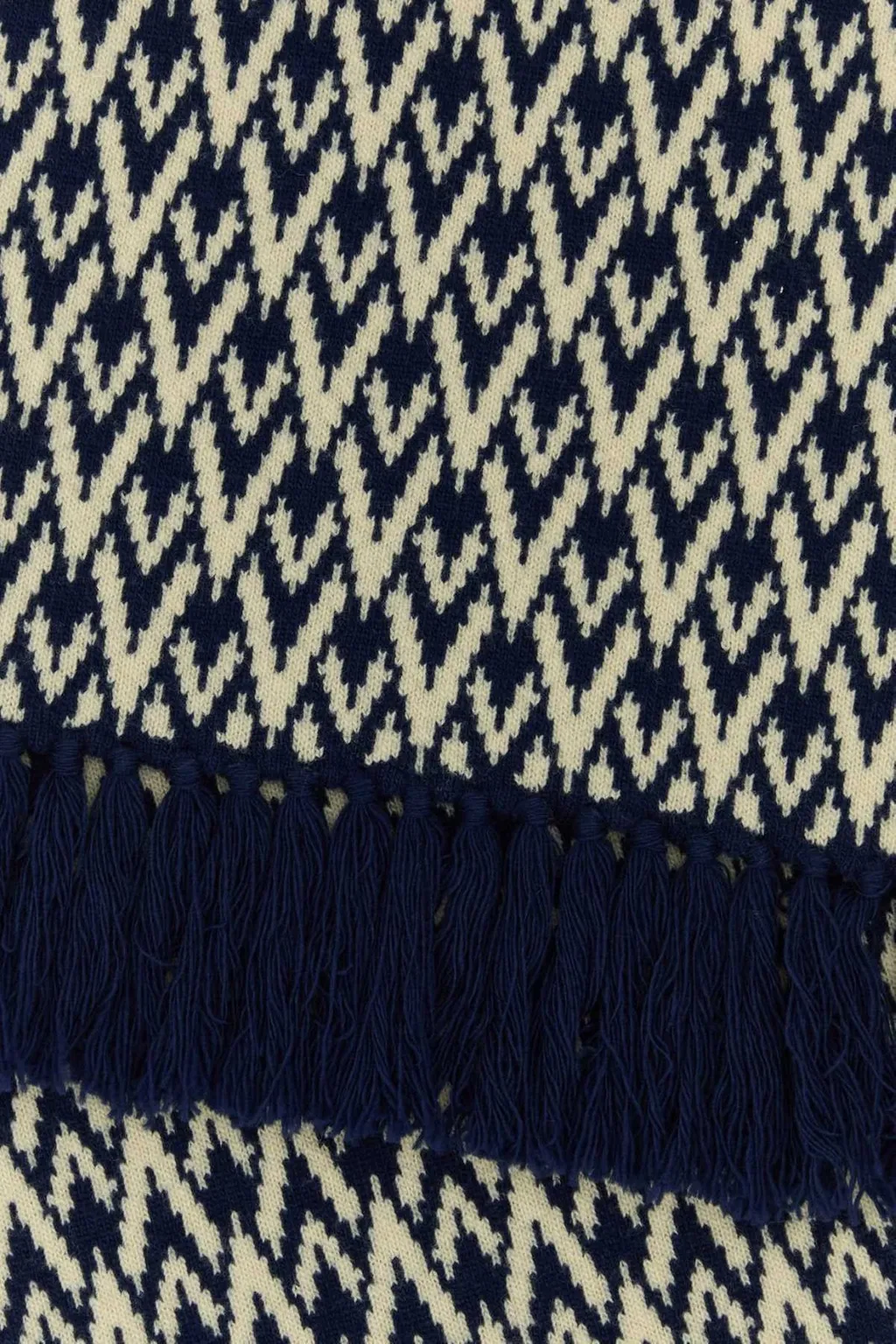 Scarf With Geometric Pattern